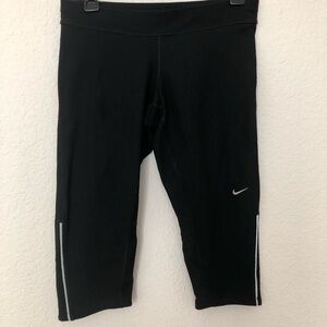 Women’s Nike Dri-Fit Capris Running Training Leggings